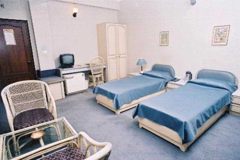 כלכותה Park Palace Hotel מראה חיצוני תמונה