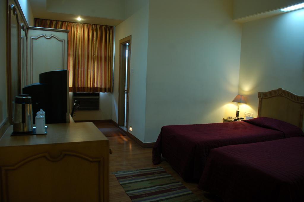 כלכותה Park Palace Hotel מראה חיצוני תמונה